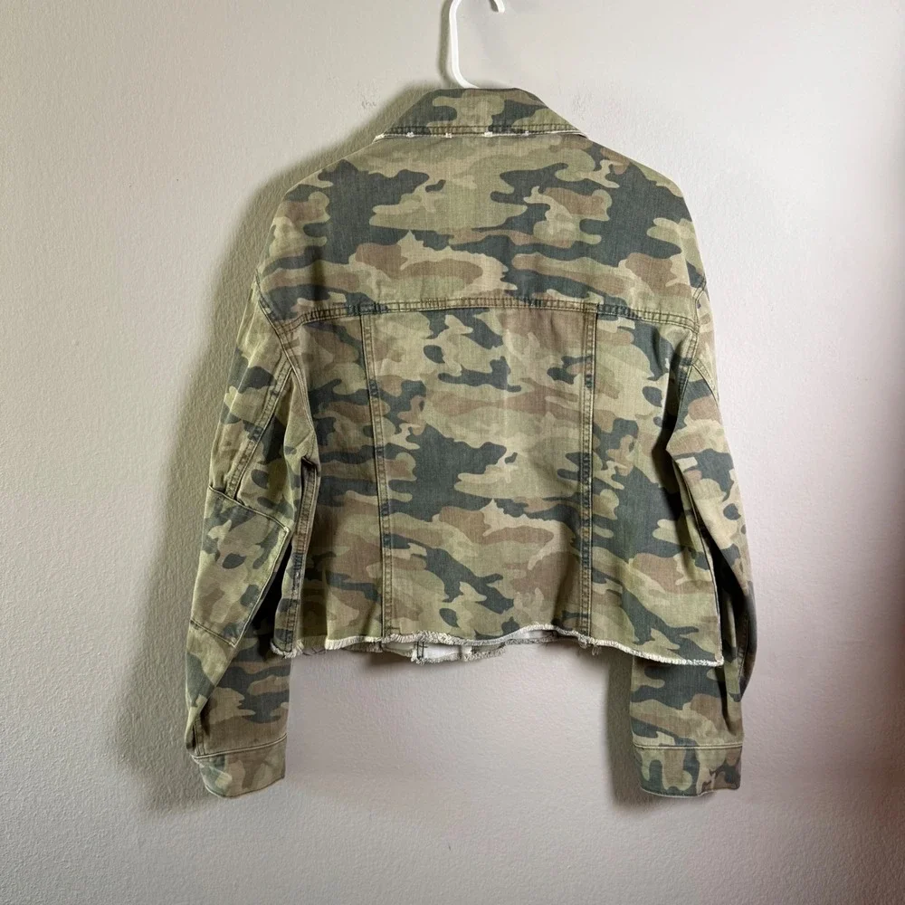 Free‎ People Womens Camo Cropped Denim Jacket Green Camouflage Raw Hem Size M - Picture 3 of 6